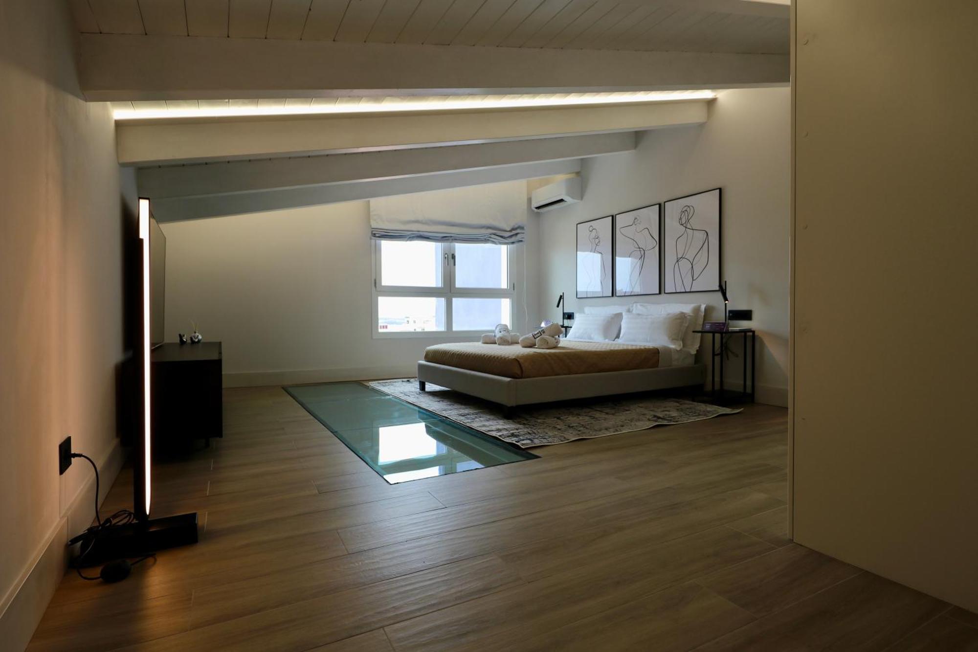 Luxurious Garibaldi Penthouse - Terrace - Great View - Full Renovation - Historical Centre - Amazing * Olbia