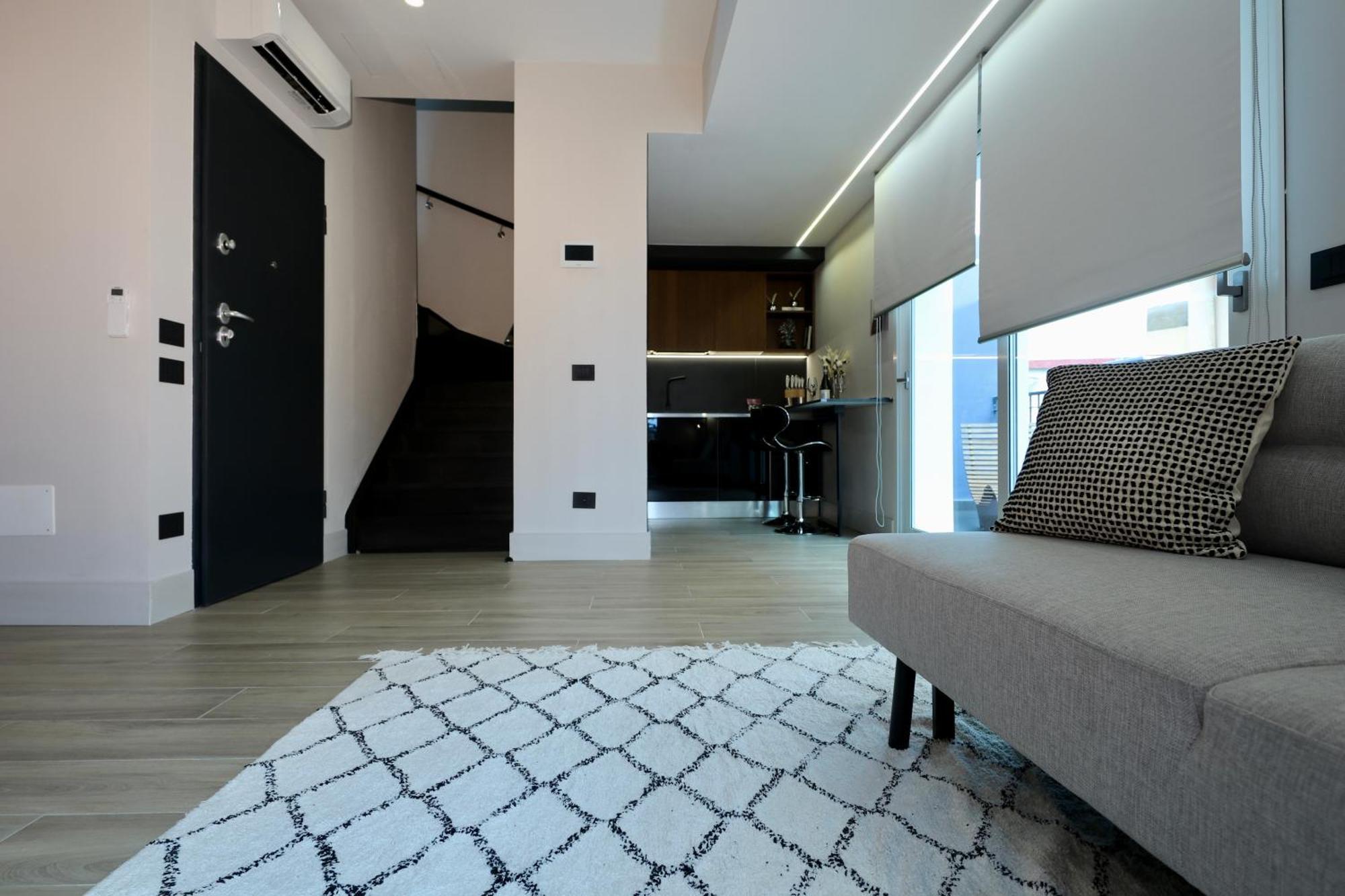 Apartment Luxurious Garibaldi Penthouse - Terrace - Great View - Full Renovation - Historical Centre - Amazing *