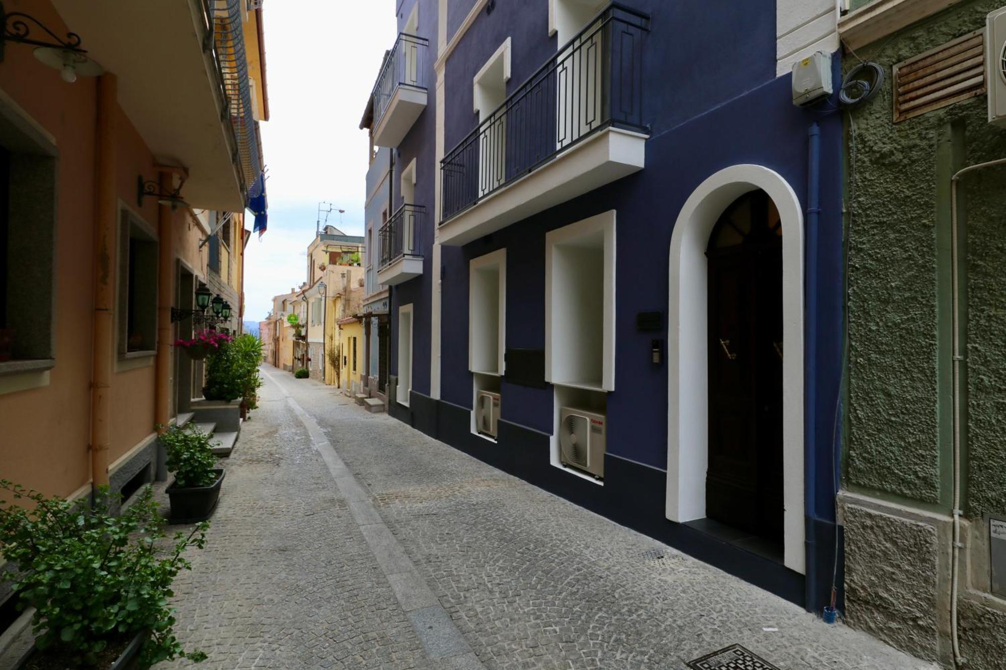 Apartment Luxurious Garibaldi Penthouse - Terrace - Great View - Full Renovation - Historical Centre - Amazing Olbia