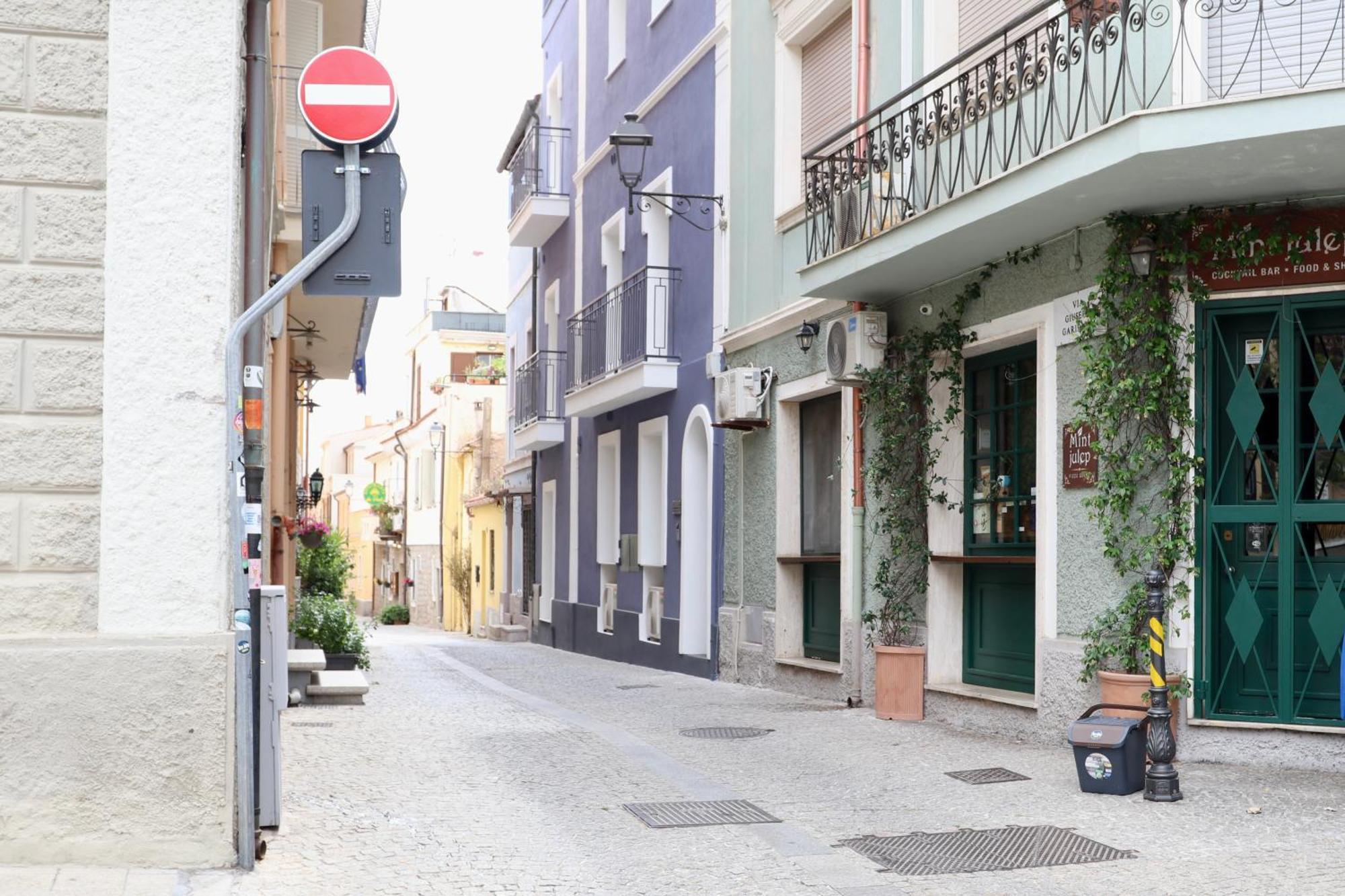 Luxurious Garibaldi Penthouse - Terrace - Great View - Full Renovation - Historical Centre - Amazing Apartment Olbia